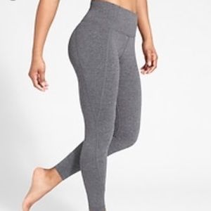 Athleta Salutation 7/8 Tight SMALL
